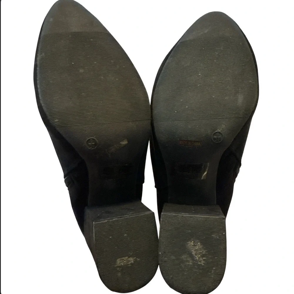 🔵 Fashion Nova Black Suede Block Heel Ankle Booties Size 9